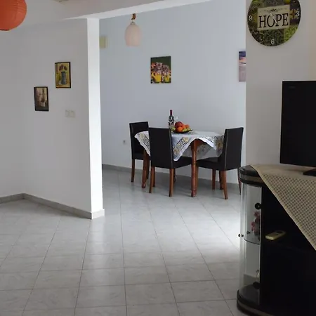 Apartment Village Kalavarda